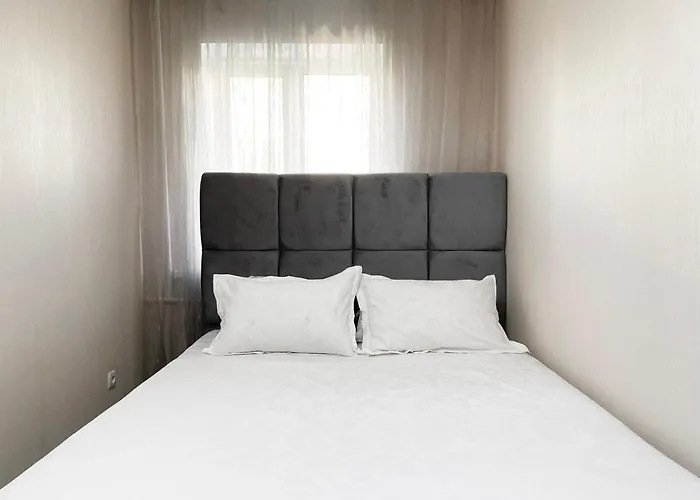 2-Bedroom Lux Most City Area Nebereznaya Riv\'Era