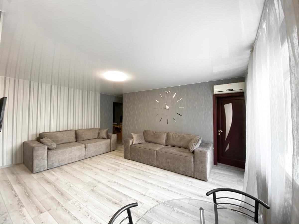2-bedroom Lux Area Nebereznaya Riv'era