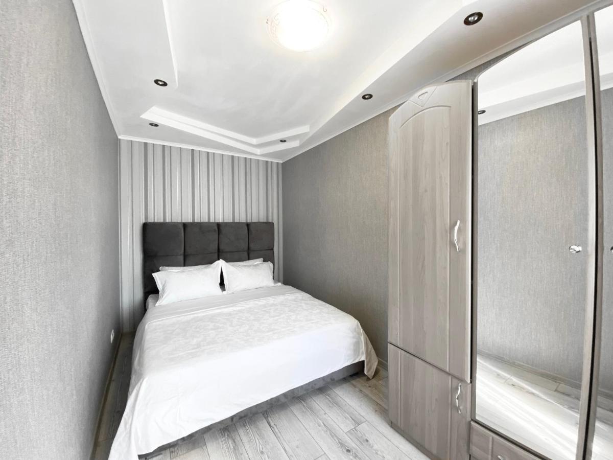 Apartment 2-bedroom Lux Area Nebereznaya Riv'era Dnipro